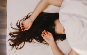 Movimientos extraños mientras dormís